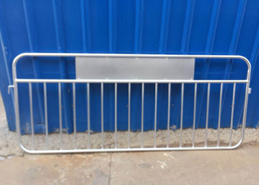 Type détachable de pieds de l'Irlande de barrières en acier de contrôle des foules avec la surface galvanisée